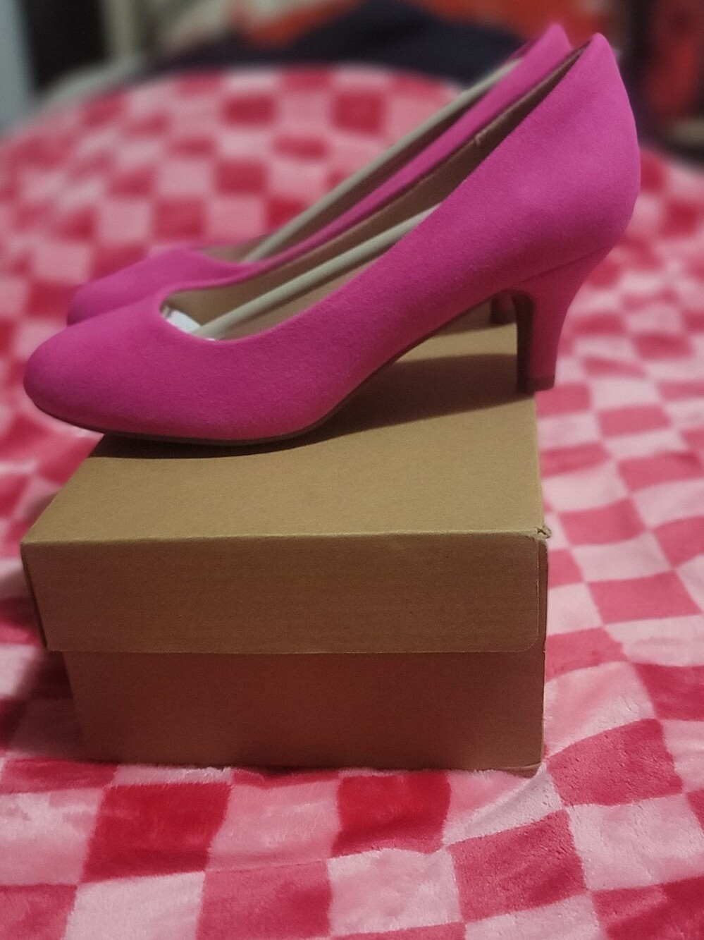 Fuchsia Suede Women’s Pumps - Classic Mid Heel - Picture 5 of 6
